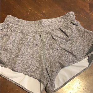 Lululemon Hotty Hot shorts 2.5 in